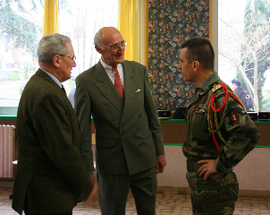 Au mess, le gnral Collignon, le colonel Garnier et monsieur Lonard de la Sglire