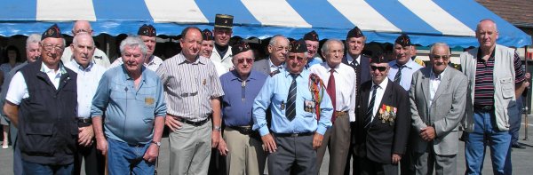 photo de groupe des Anciens à Suarce