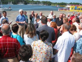 Le groupe des Anciens avant l'embarquement