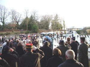 Obsèques de Gérard Pistolet : l'ultime adieu au cimetière