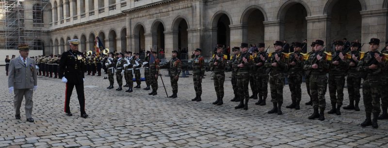 Le 1er escadron dans la cour des Invalides