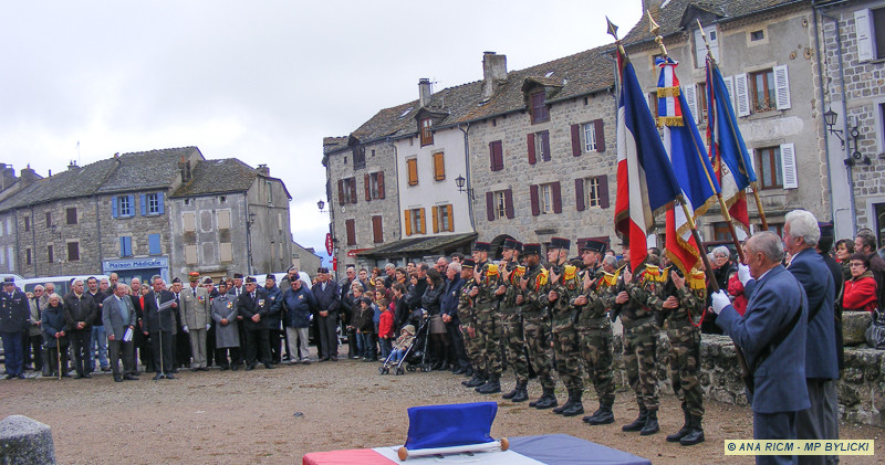 La cérémonie du 11 novembre à Châteauneuf-de-Randon